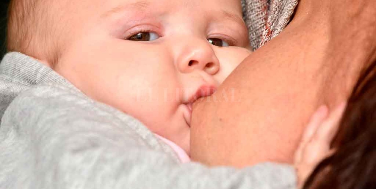 "Los problemas en la lactancia se dan cuando mamá empieza a dudar de sí misma"