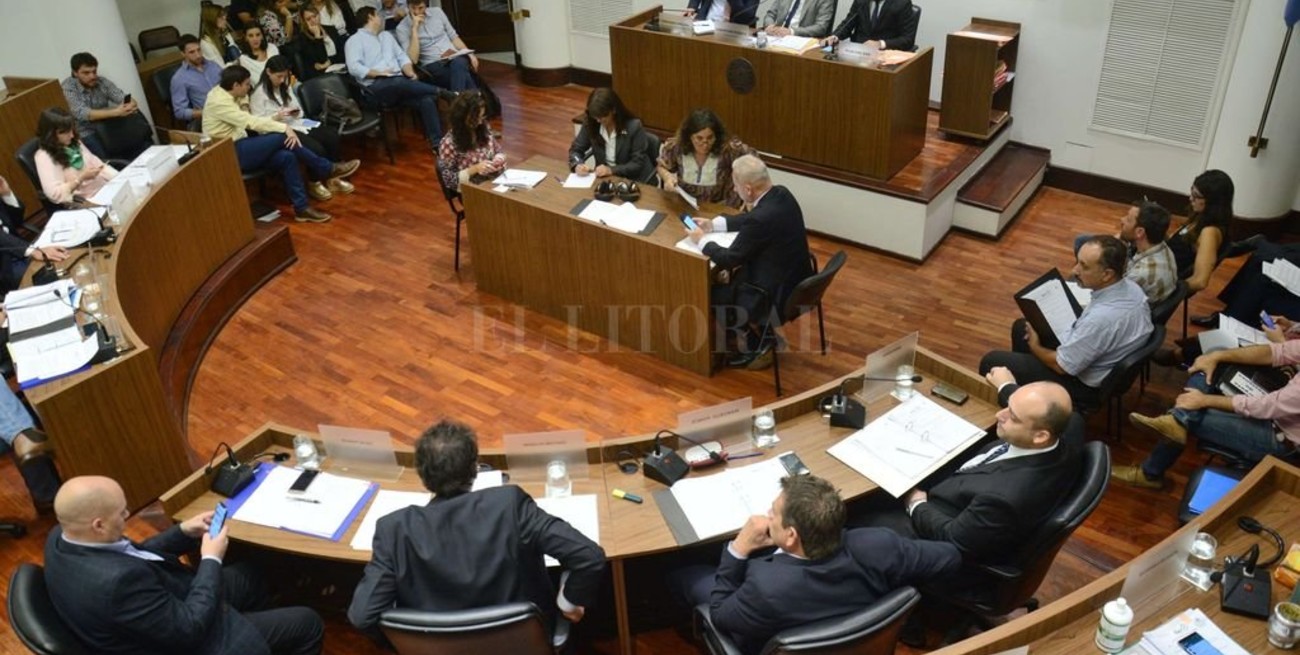 "Les estudiantes": el Concejo ya aprobó dos normas en modo lenguaje inclusivo