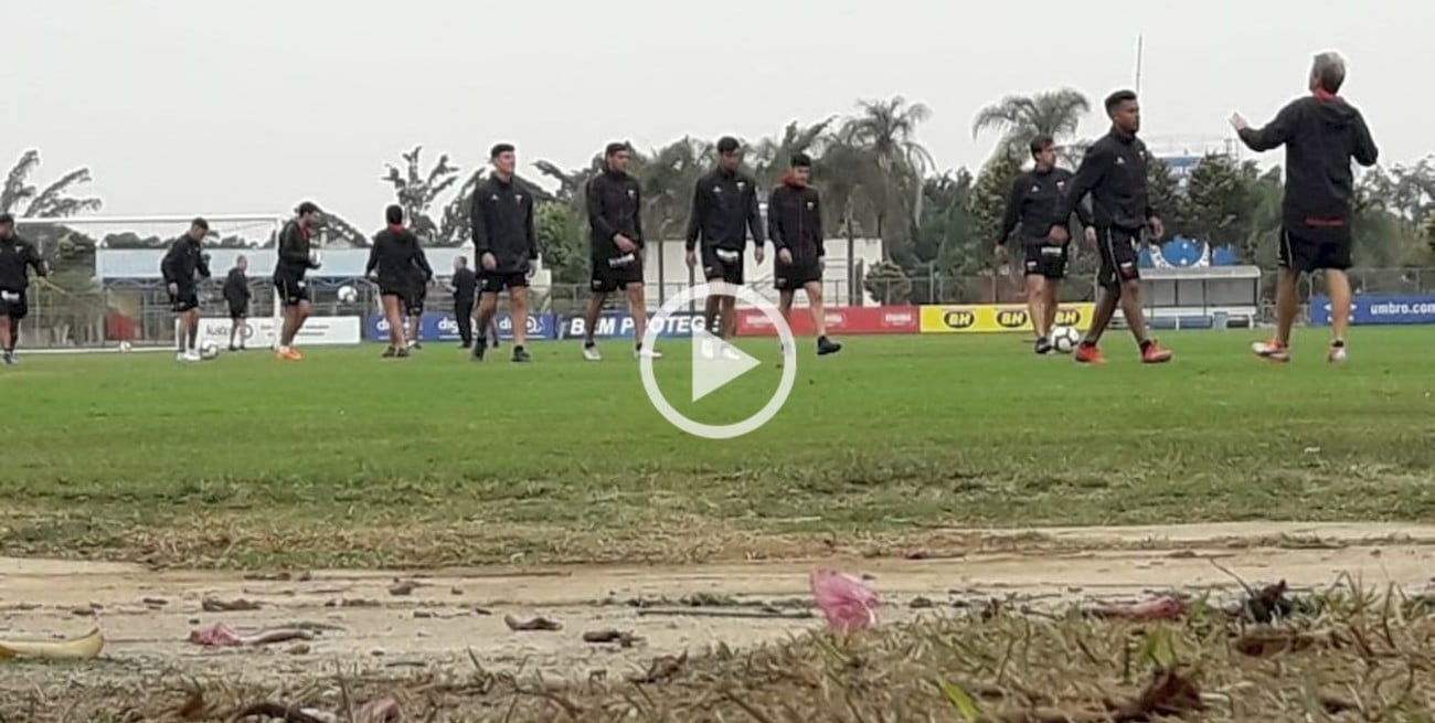 Colón entrena en Brasil pensando en el Mineiro