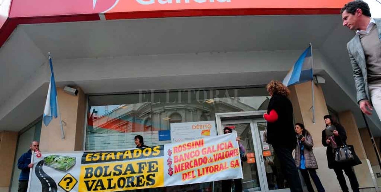 Nuevo procesamiento para un ex gerente   y dos oficiales de cuenta del banco Galicia 