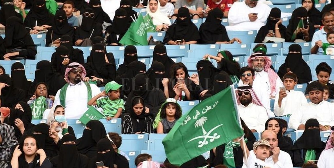 Las mujeres en Arabia Saudita podrán ingresar a estadios por primera vez