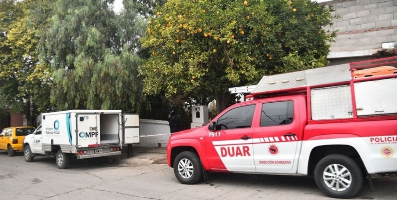 Un incendio con desmoronamiento provocó la muerte de un hombre en Córdoba