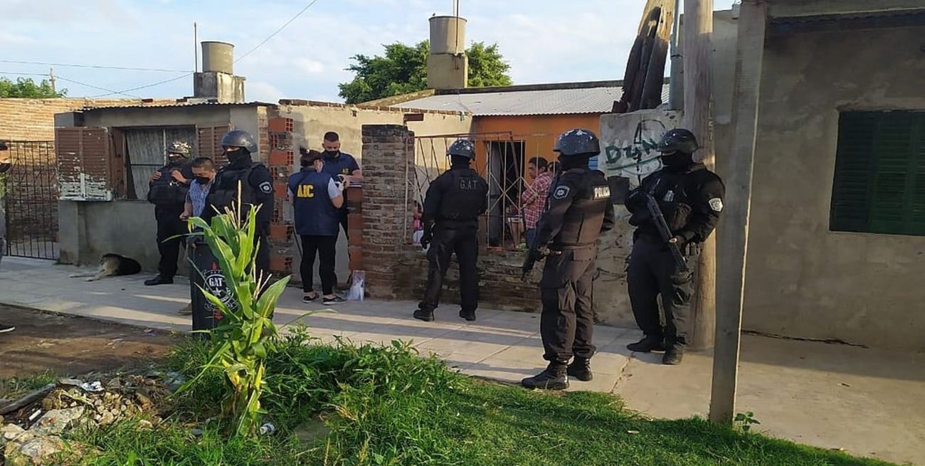 Vendían terrenos en la playa Los Alisos de barrio El Pozo