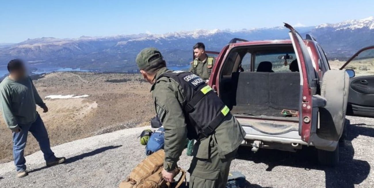 Entraron al país  tres chilenos con municiones y uniformes militares