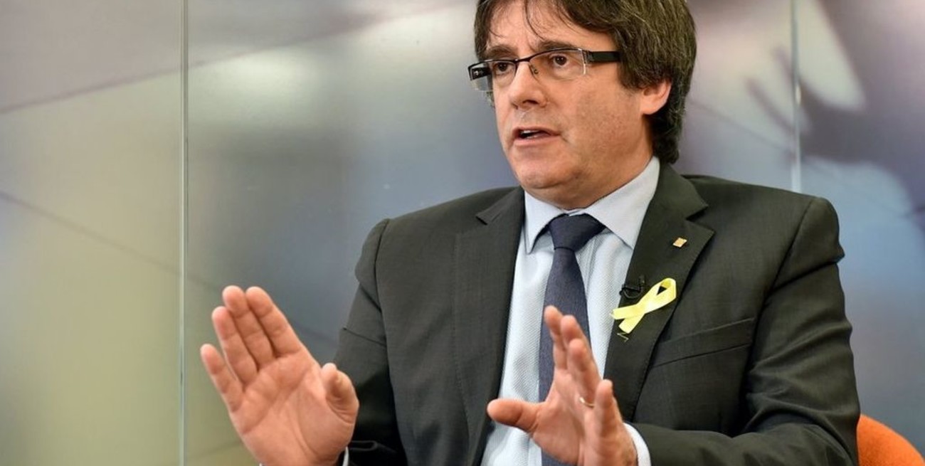 Puigdemont dijo que puede gobernar Cataluña desde Bruselas, pero no preso