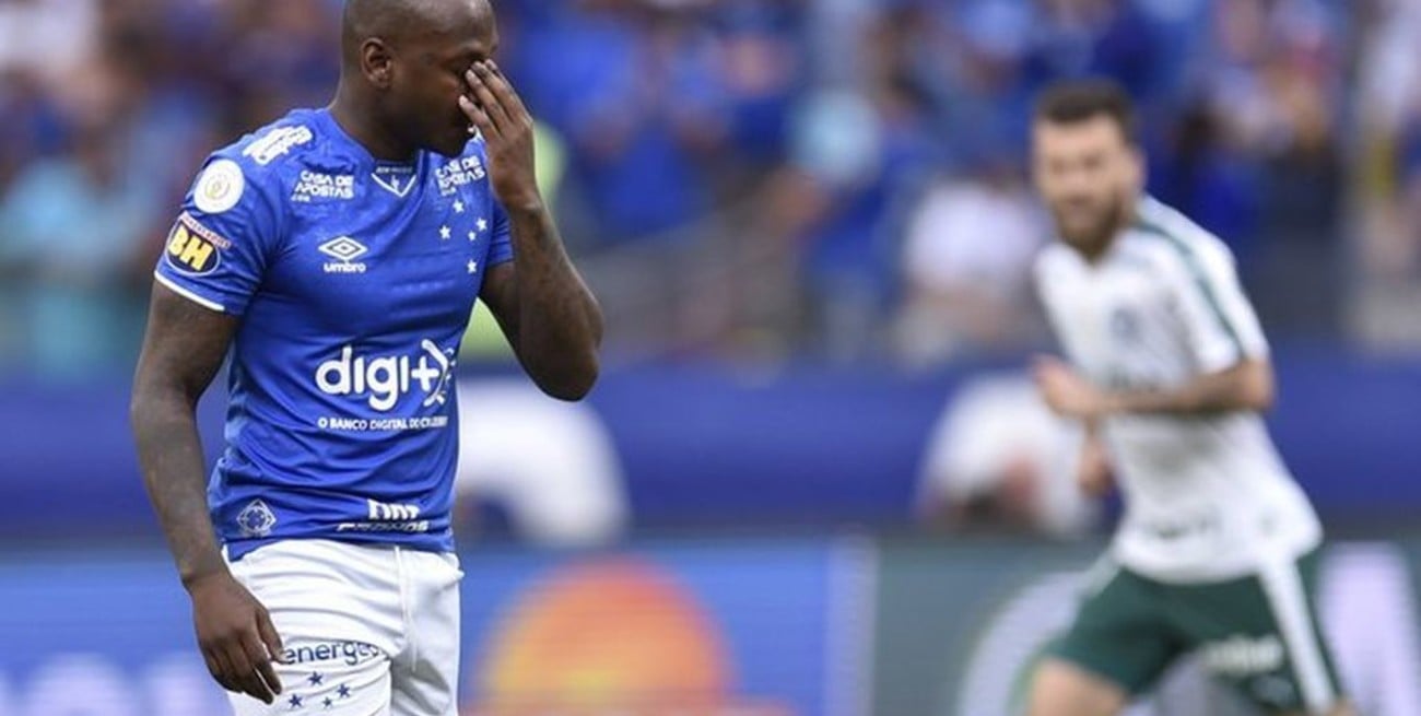 Cruzeiro descendió por primera vez en su historia