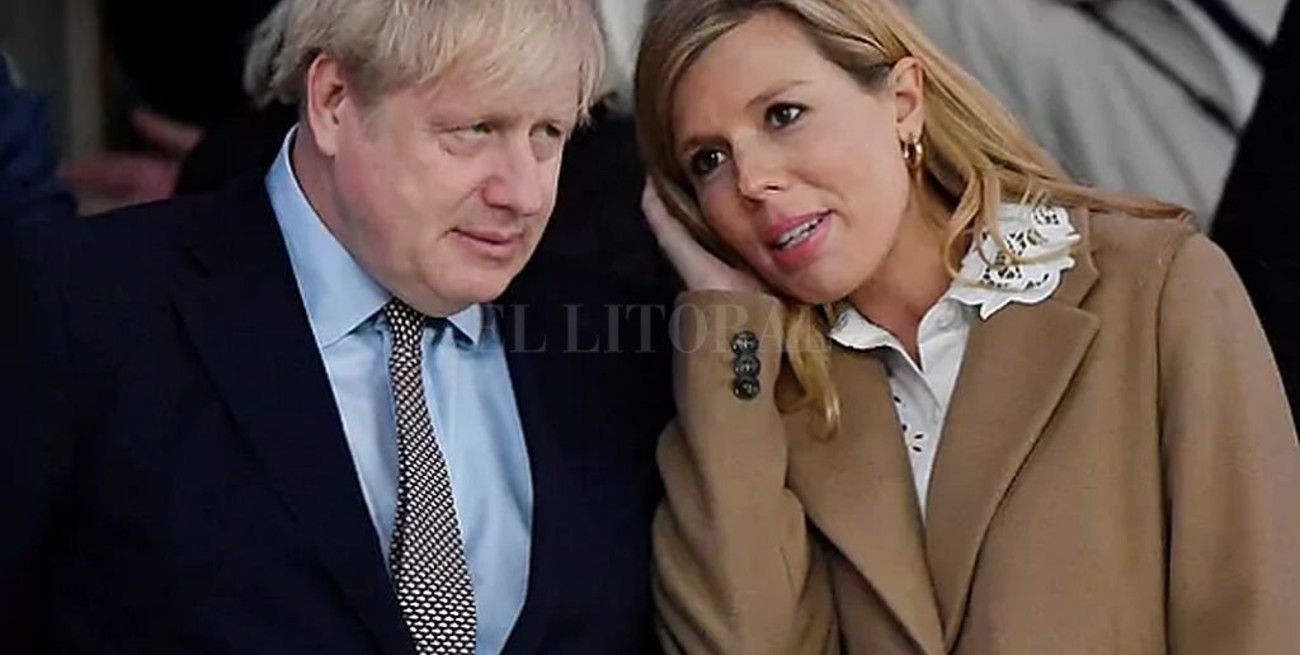 La novia embarazada de Boris Johnson tiene coronavirus