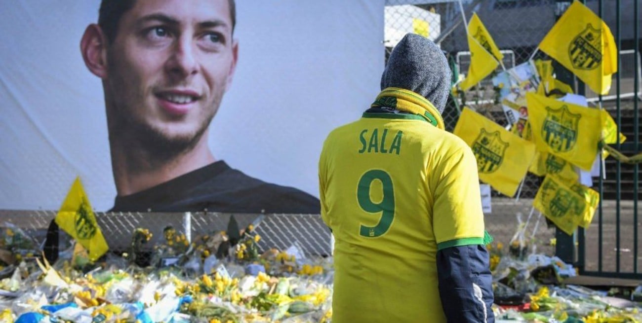 Detuvieron a dos personas por las filtraciones de las fotos de Emiliano Sala