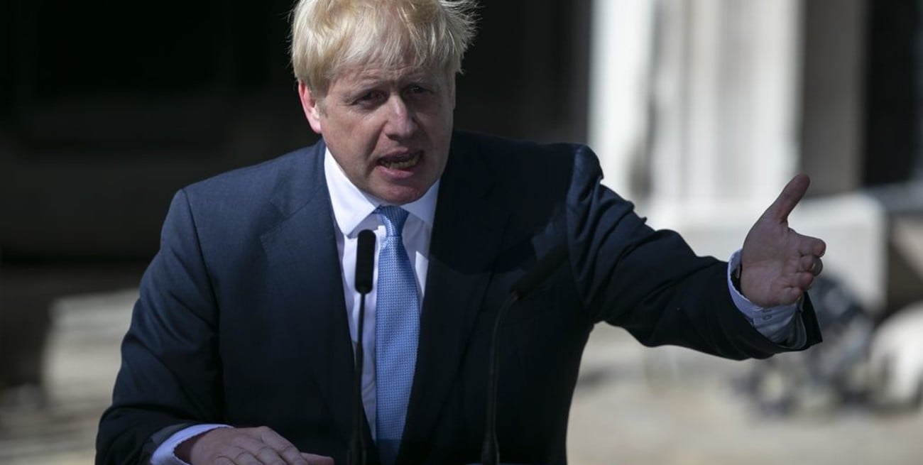 Johnson visitó Irlanda del Norte, principal frente en la batalla por el Brexit