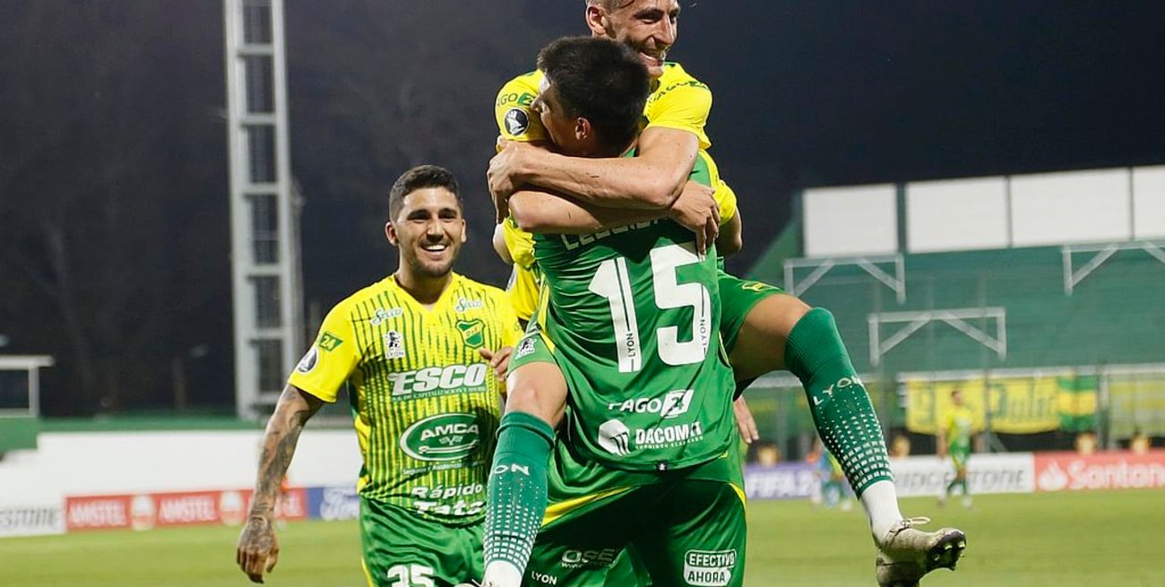 Defensa y Justicia goleó a Delfín de Ecuador y alcanzó su primer triunfo en la Copa Libertadores