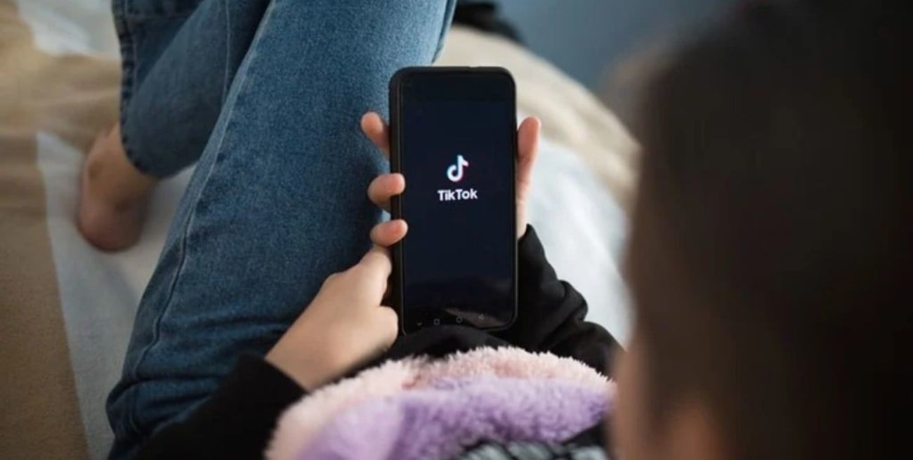 Una nena de 7 años sufrió un coma alcohólico por un desafío en TikTok