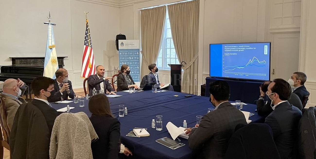 Guzmán se reunió en Nueva York con representantes de fondos de inversión