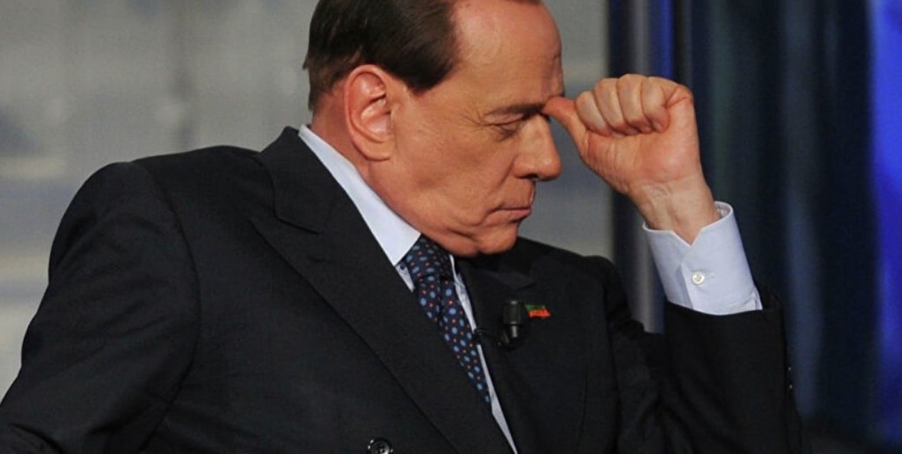 Silvio Berlusconi dio positivo por coronavirus