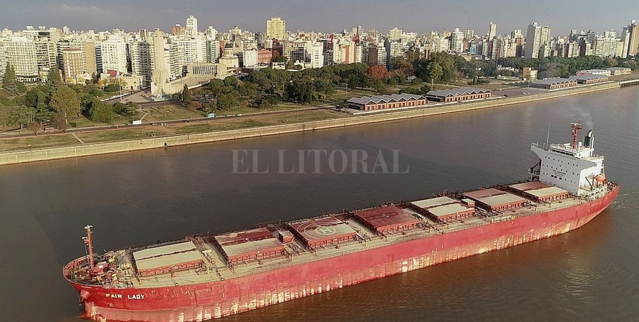 Un paso histórico para la hidrovía