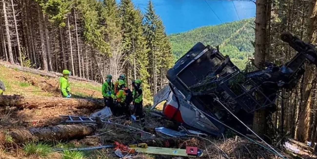 El accidente de un telesférico en Italia causa al menos 12 muertos