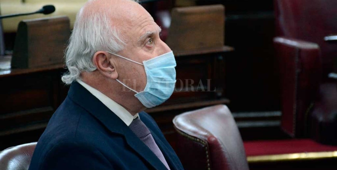 Lifschitz permanece estable en terapia intensiva