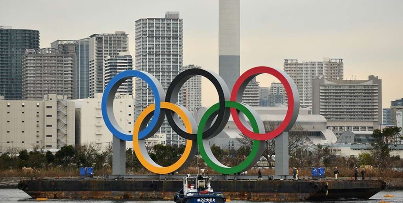 Instalaron anillos gigantes en la bahía de Tokio de cara a los Juegos Olímpicos