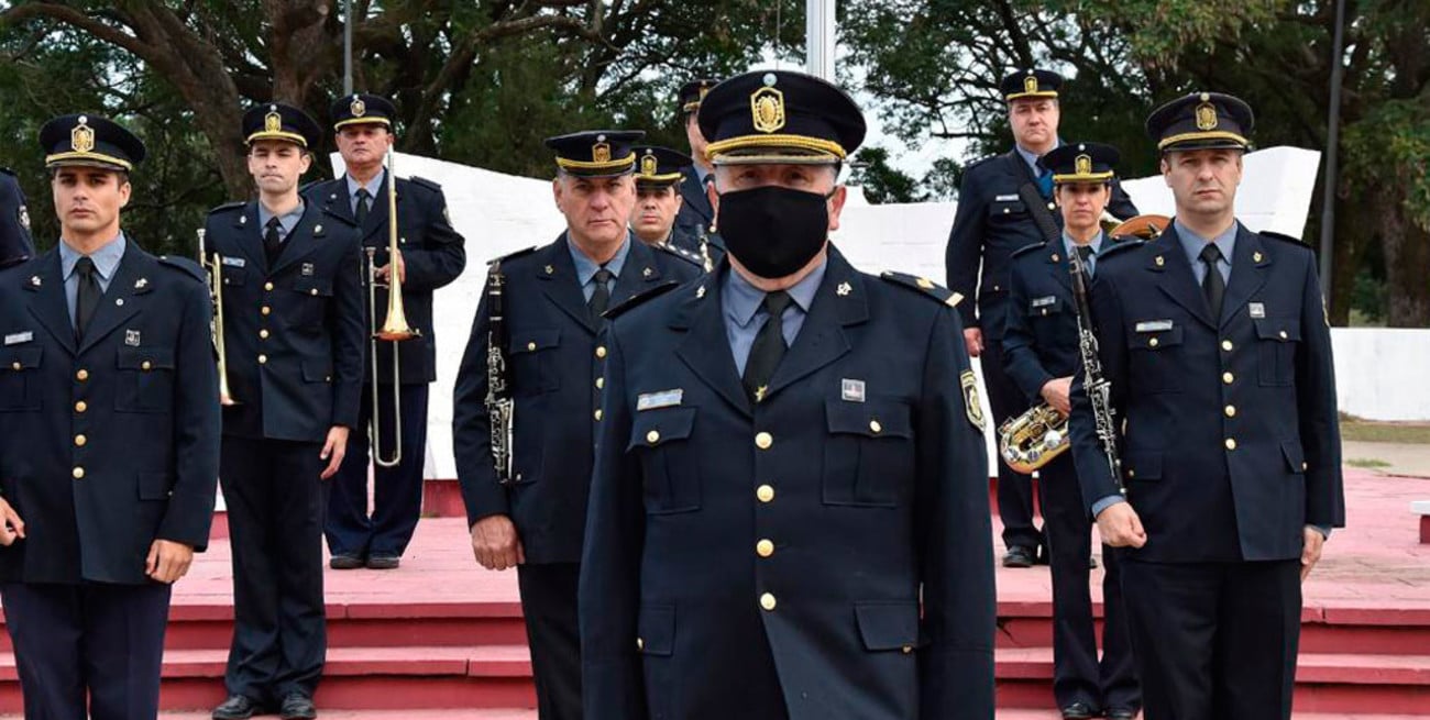 La banda sinfónica policial celebra el Día Internacional del Lenguaje de Señas