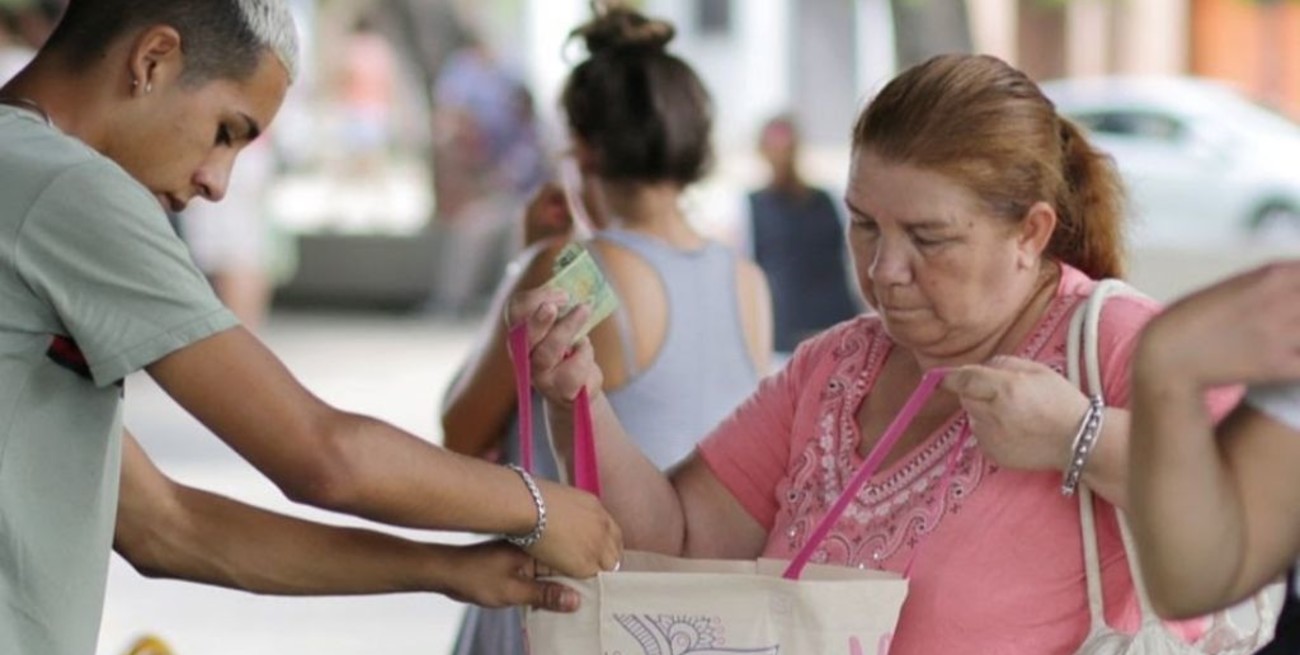 La Municipalidad facilita la venta de pescado de mar a precios populares