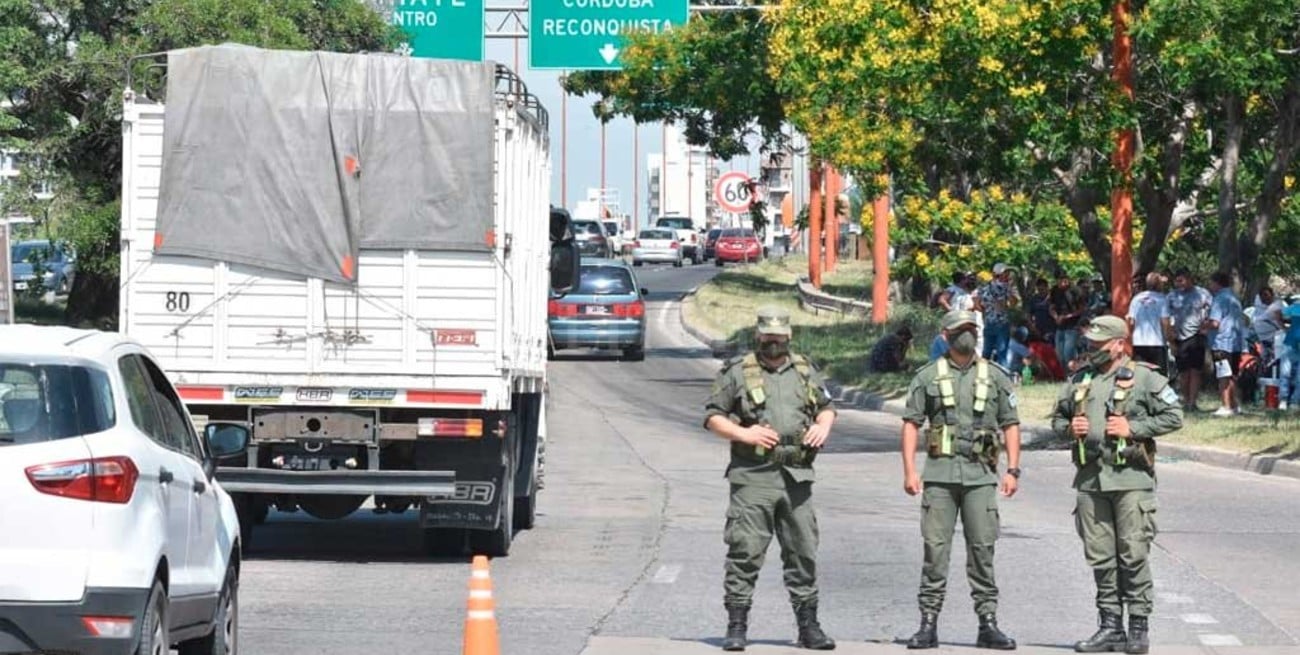 Segundo día de cortes y reclamos de pescadores en Santa Fe