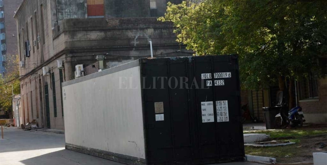 Para anticiparse al colapso de la morgue  instalan una cámara frigorífica en el Cullen