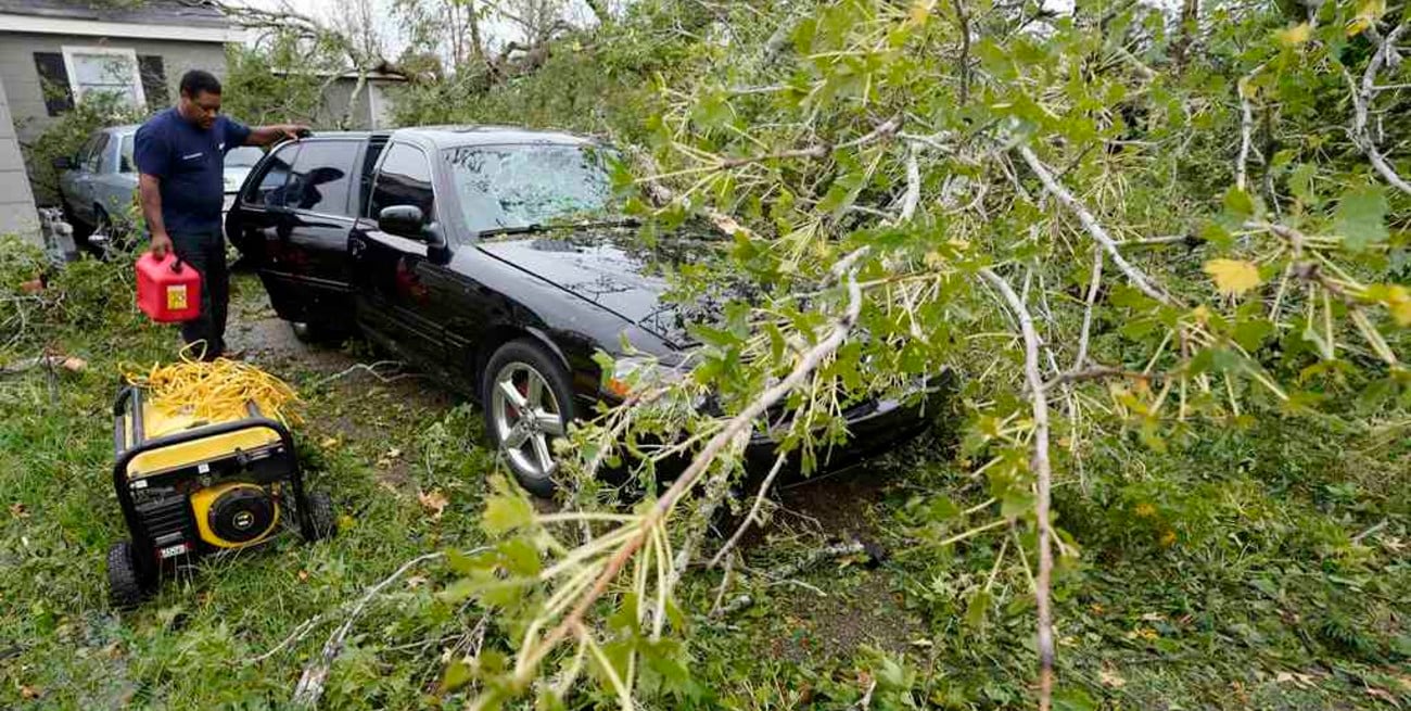 Estados Unidos: una adolescente fue la primera víctima fatal del huracán Laura