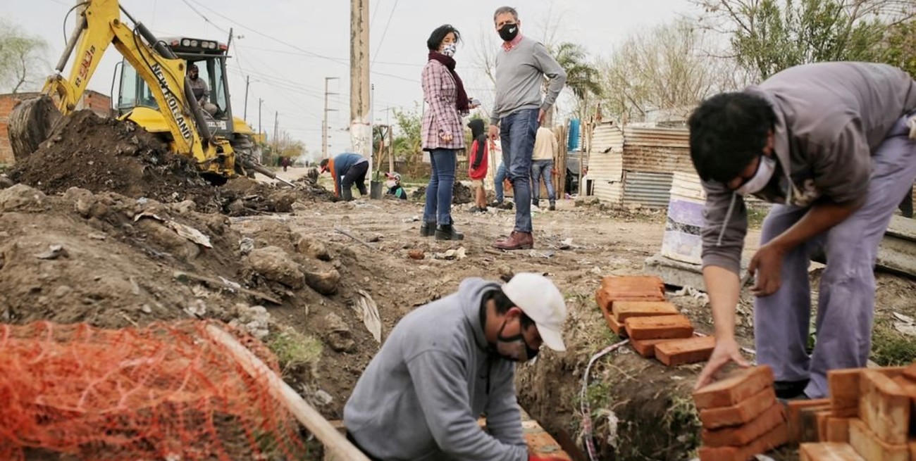 Jatón reafirmó su compromiso de continuar trabajando con la gente