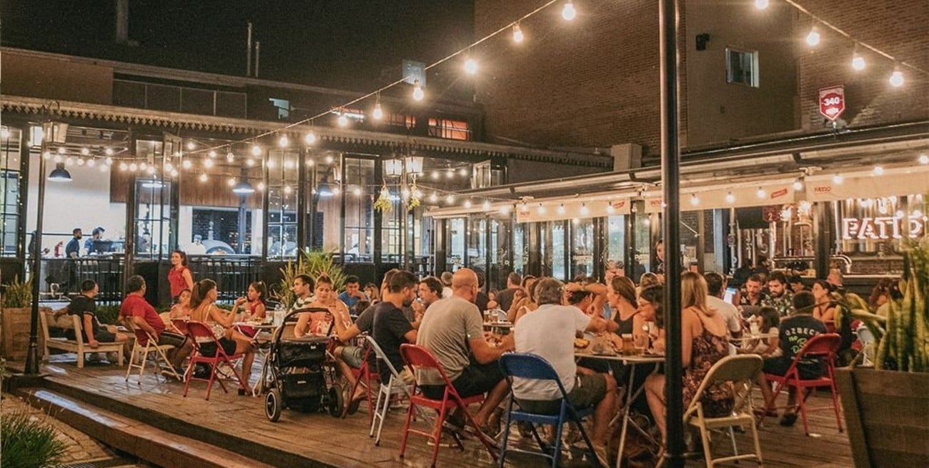 Volvió el Patio de la Cervecería Santa Fe: el lugar del liso más fresco del país