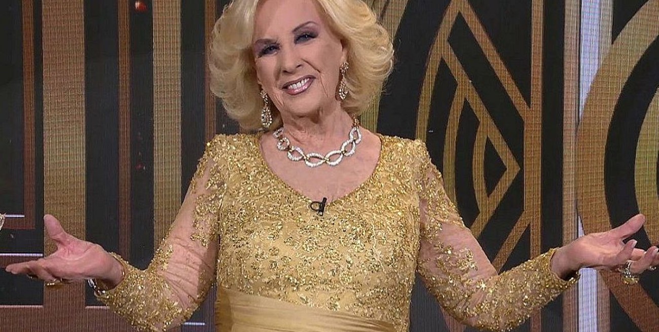 Mirtha Legrand fue trasladada a una habitación común