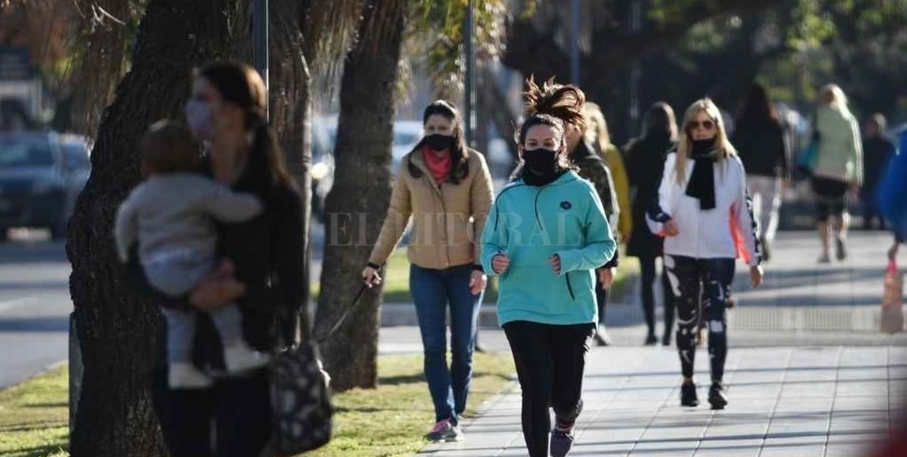 Vizzotti: "No hay ninguna vacuna que elimine la circulación del virus"  