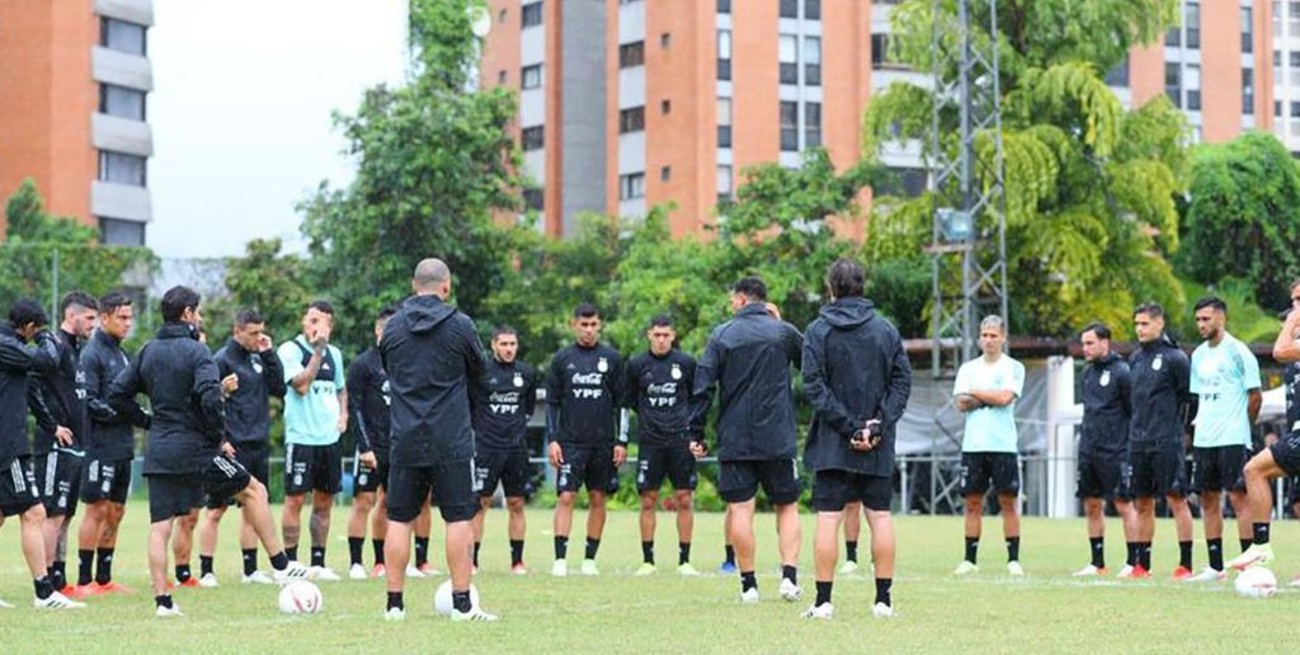 Tras el positivo en coronavirus, la Selección Argentina se realiza nuevos hisopados