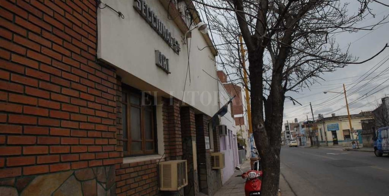 Mató a un ciclista, escapó  y se entregó por la tarde