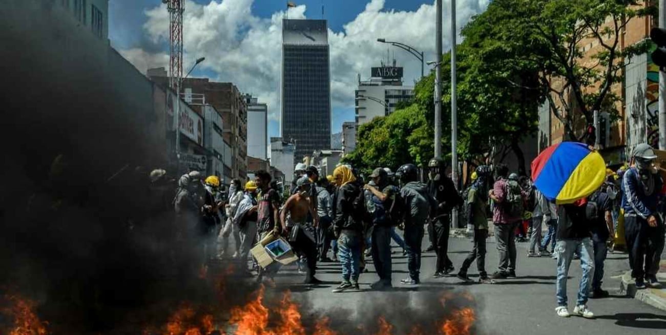 Reportan nueve capturados y catorce heridos tras realizarse la jornada de protestas en Bogotá