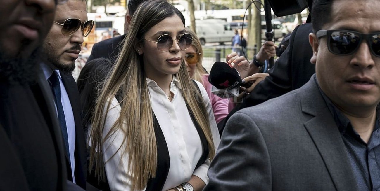 La esposa de "El Chapo" Guzmán fue condenada a tres años de prisión en Estados Unidos