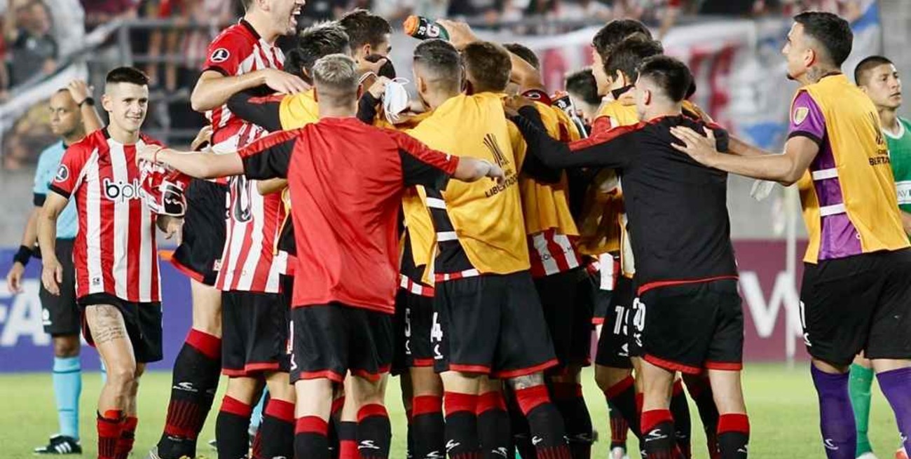 Estudiantes revirtió la serie y superó a Audax Italiano por la segunda fase de la Copa Libertadores 