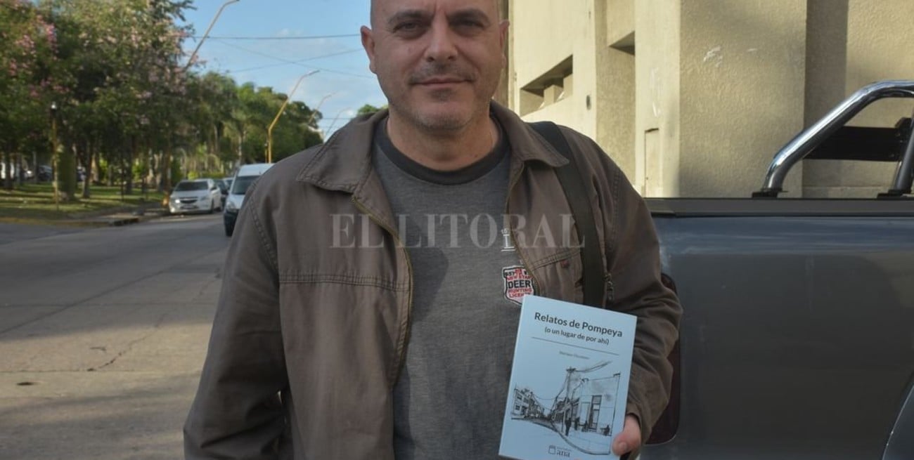 Mariano Dicosimo presenta el libro de cuentos Relatos de Pompeya