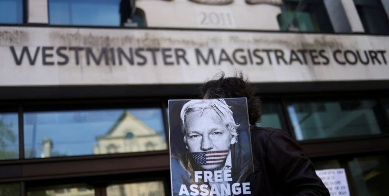 Aprobaron la extradición de Julian Assange a Estados Unidos