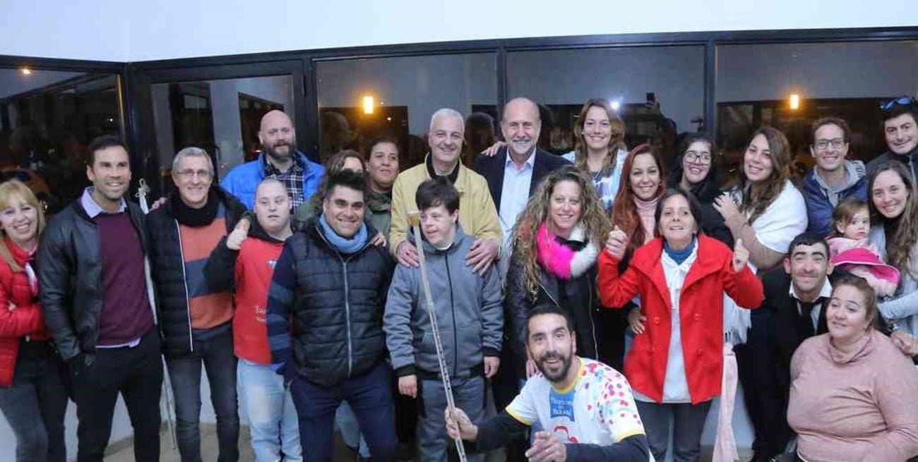 Inauguraron el Centro Cultural de “Los Tiburones del Paraná” en Arroyo Seco