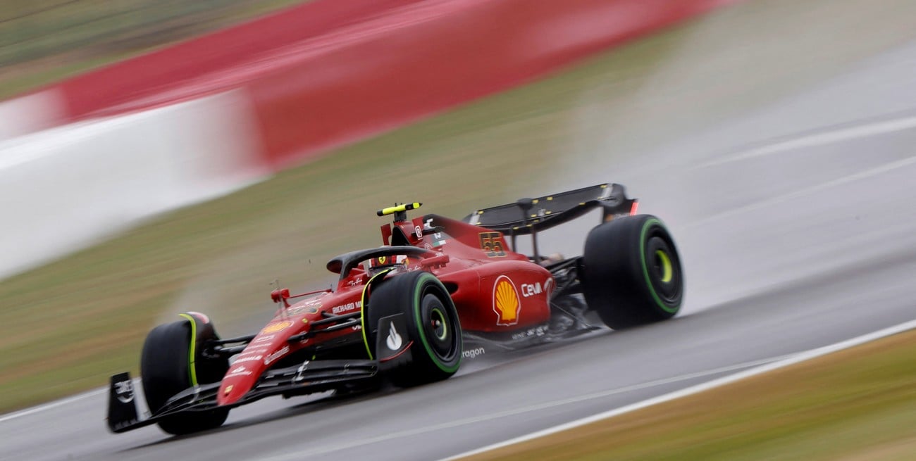 F1: Carlos Sainz consiguió la "pole" con su Ferrari en Silverstone en una emocionante clasificación