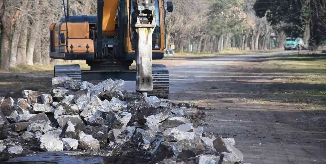 Anunciaron el comienzo de la obra de pavimentación de Avenida América en Funes