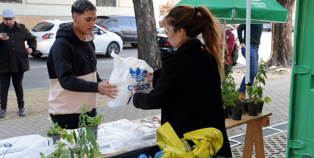 Por el medio ambiente: inició la campaña "Desembolsate"