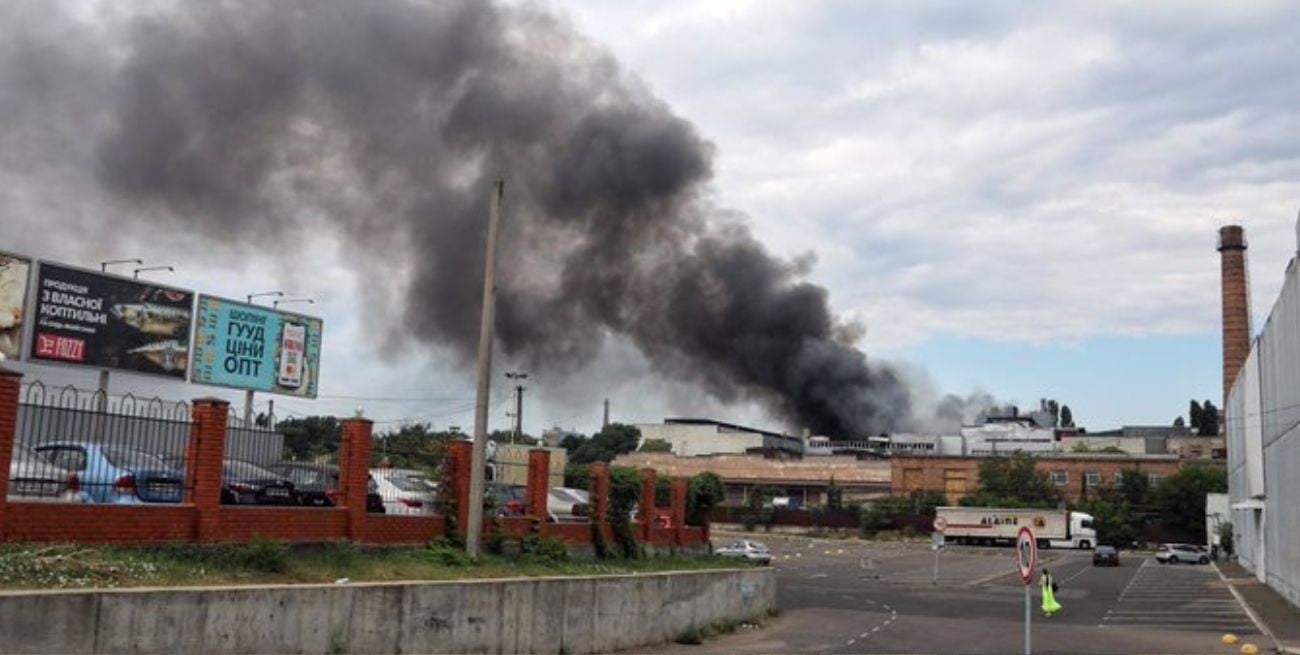 Tras la firma del acuerdo para la exportación de grano, Ucrania denunció ataques rusos al puerto de Odesa