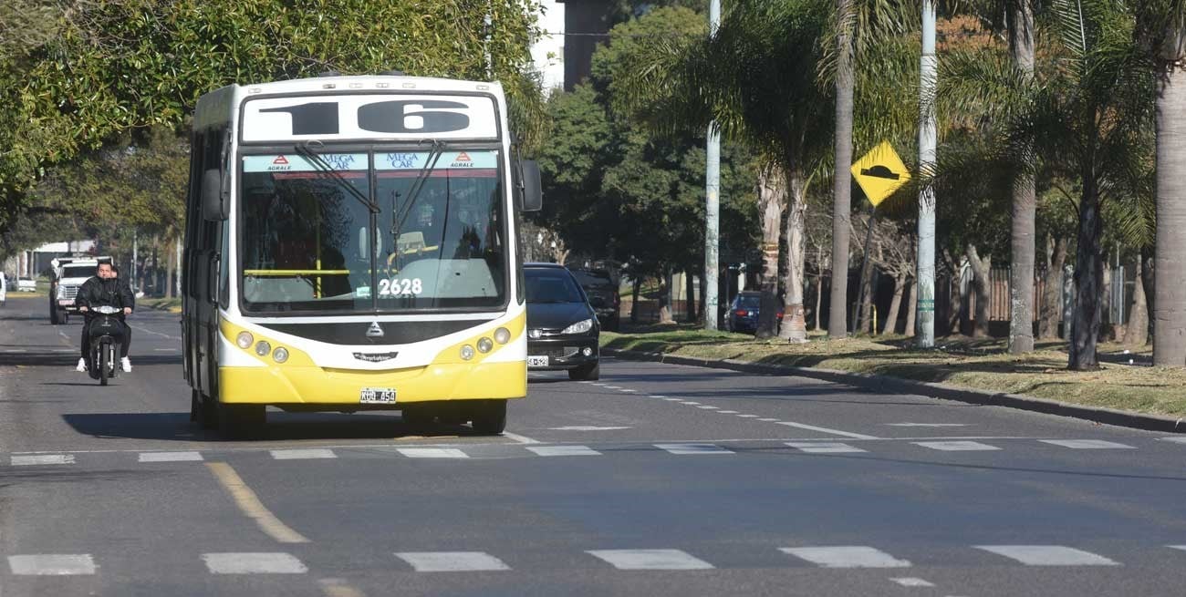 UTA asegura que no recibió la conciliación obligatoria y por ahora se mantiene el paro de colectivos