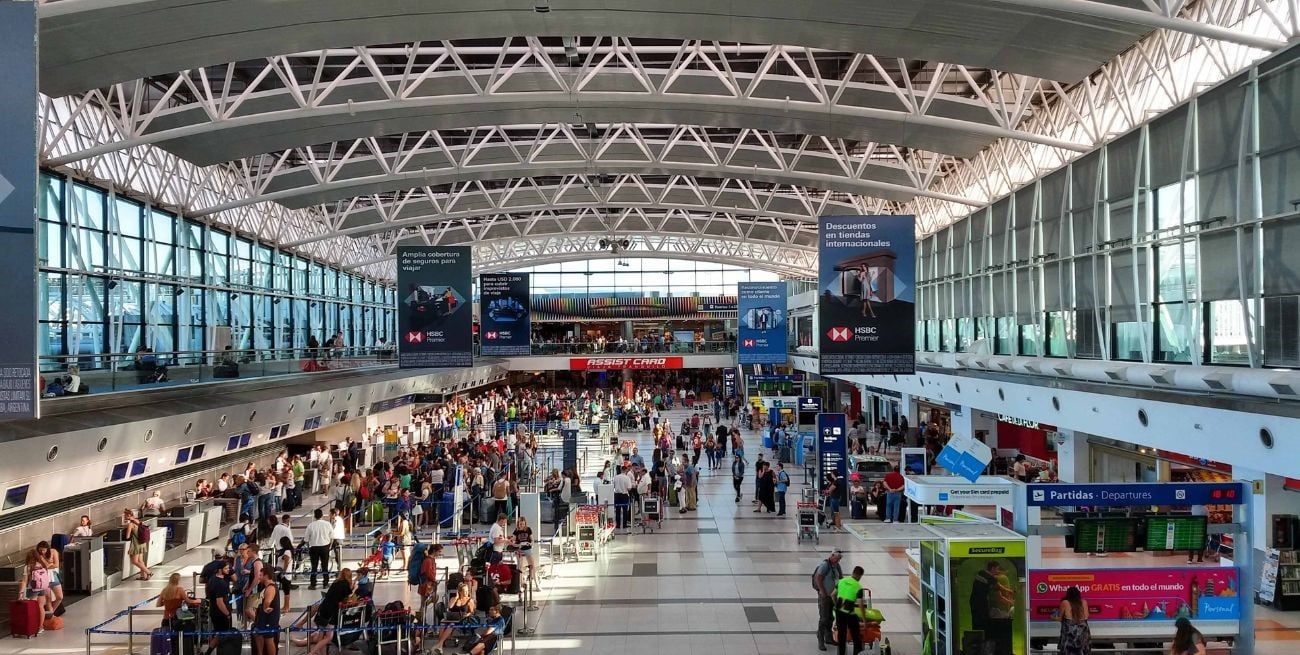 Detuvieron a cuatro iraquíes en el que Aeropuerto de Ezeiza con documentos falsos
