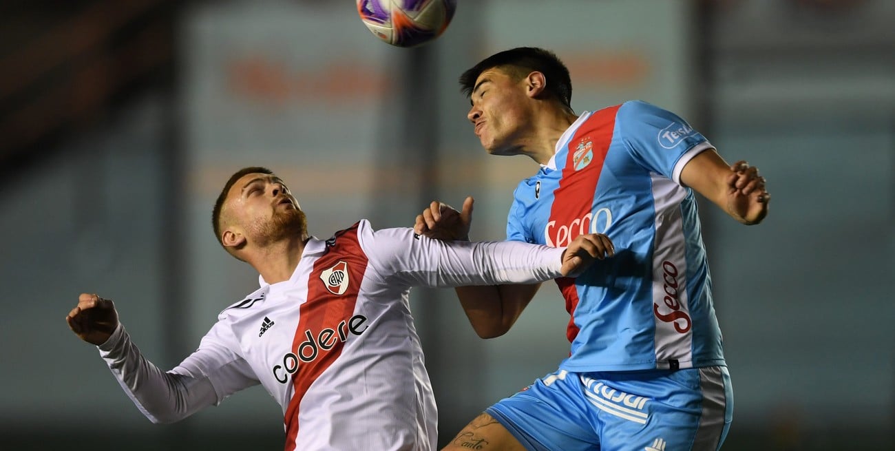 River empató con Arsenal y dejó pasar la chance de acercarse a la punta 