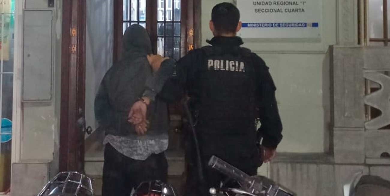 Vecinos de barrio Constituyentes atraparon a un ladrón y lo entregaron a la policía