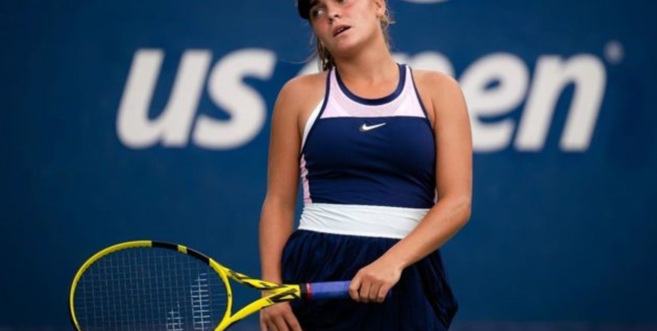 US Open: la tenista Sara Bejlek habló del polémico saludo con su padre y su entrenador