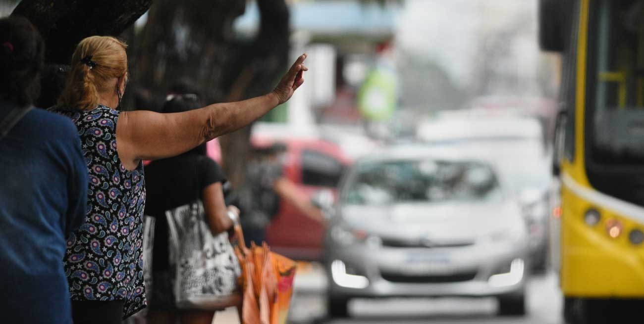 En Santa Fe, se recuperan en un 80% los viajes en colectivos con relación a la prepandemia