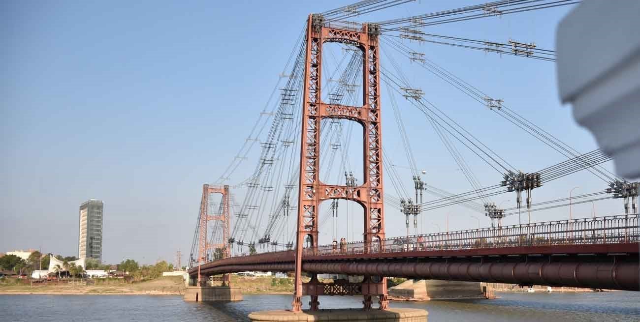 El Puente Colgante cumple años: prendete a la Trivia de El Litoral y conocé su historia
