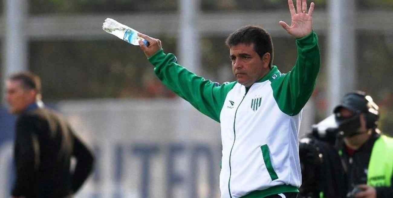 Tras la derrota ante Vélez, Claudio Vivas dejó de ser el entrenador de Banfield